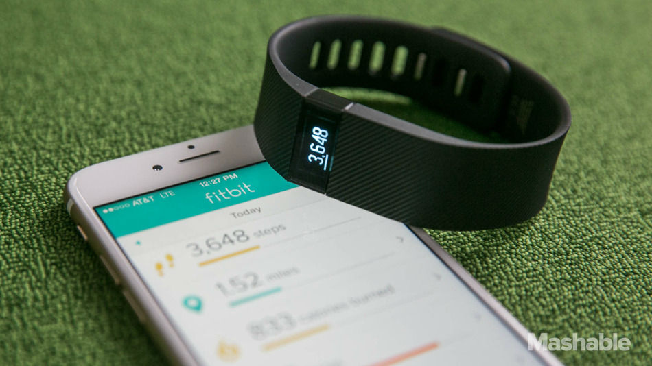 Fitbit_Charge_Wearable-29